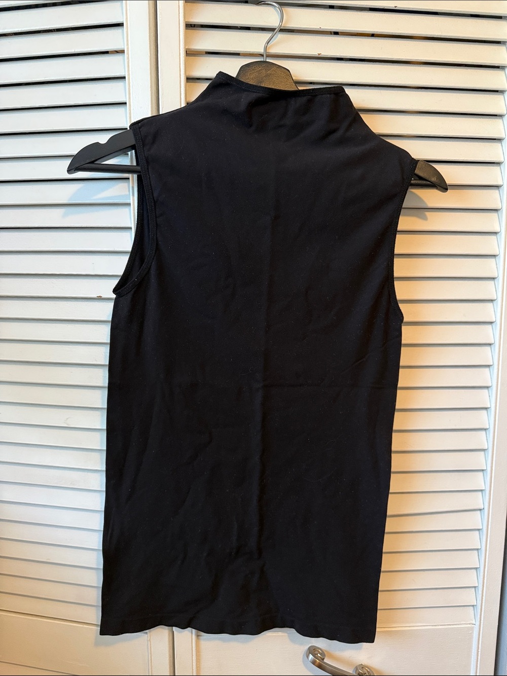 Aritzia Black Sleeveless Mock Neck Tank